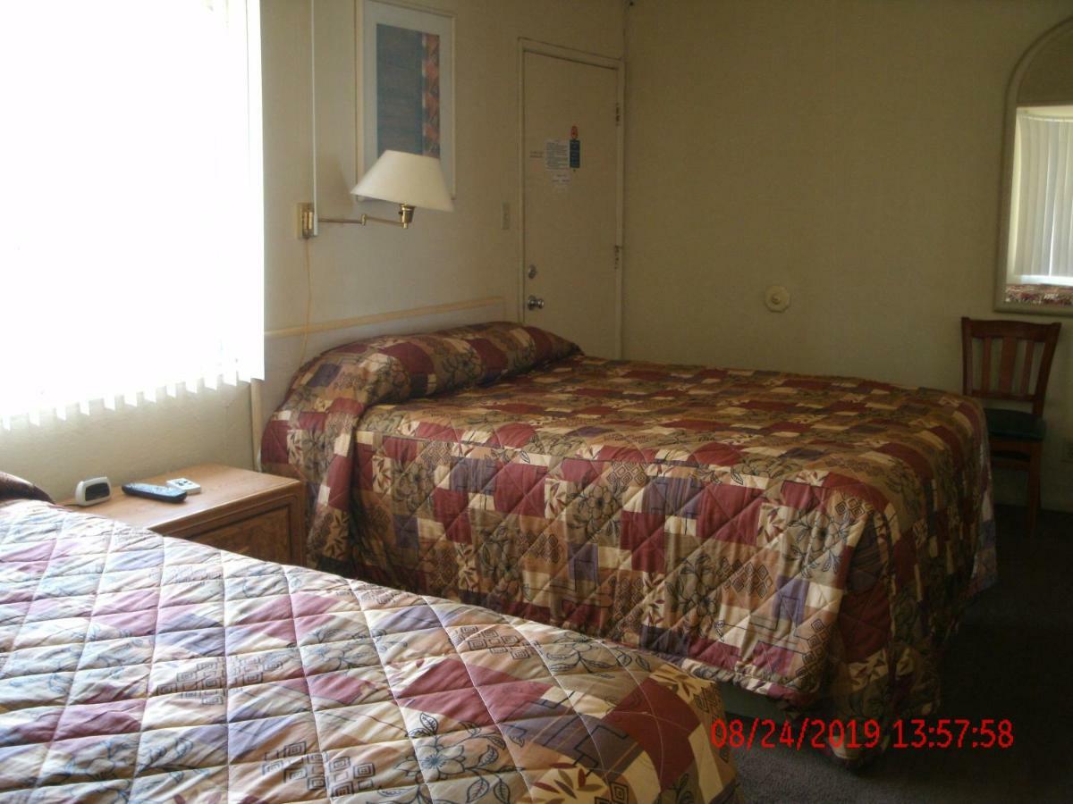 Safari Motor Inn - Joshua Tree Kültér fotó