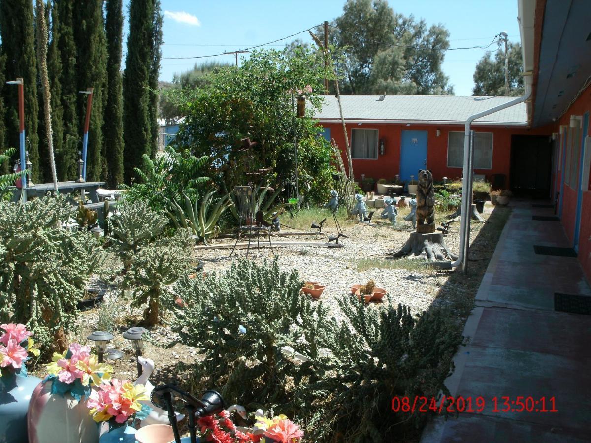Safari Motor Inn - Joshua Tree Kültér fotó
