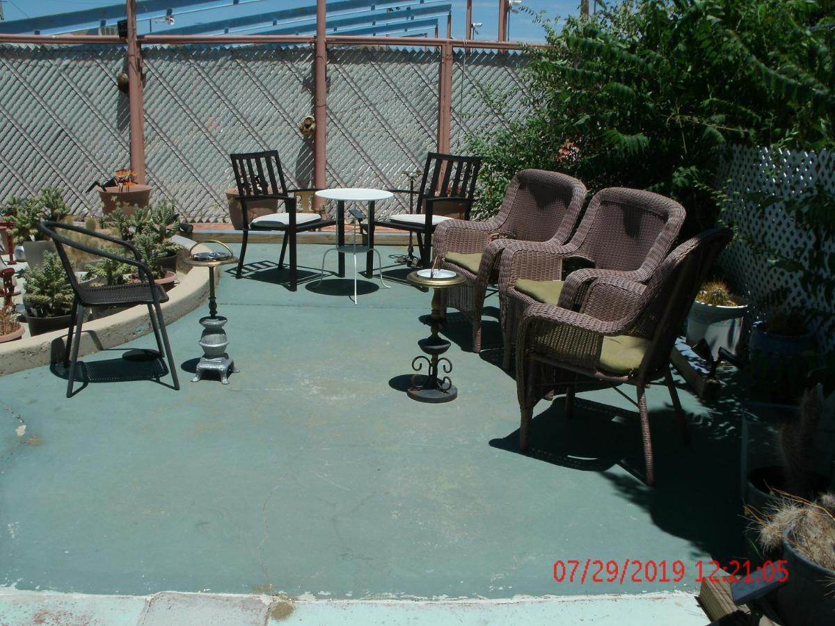 Safari Motor Inn - Joshua Tree Kültér fotó